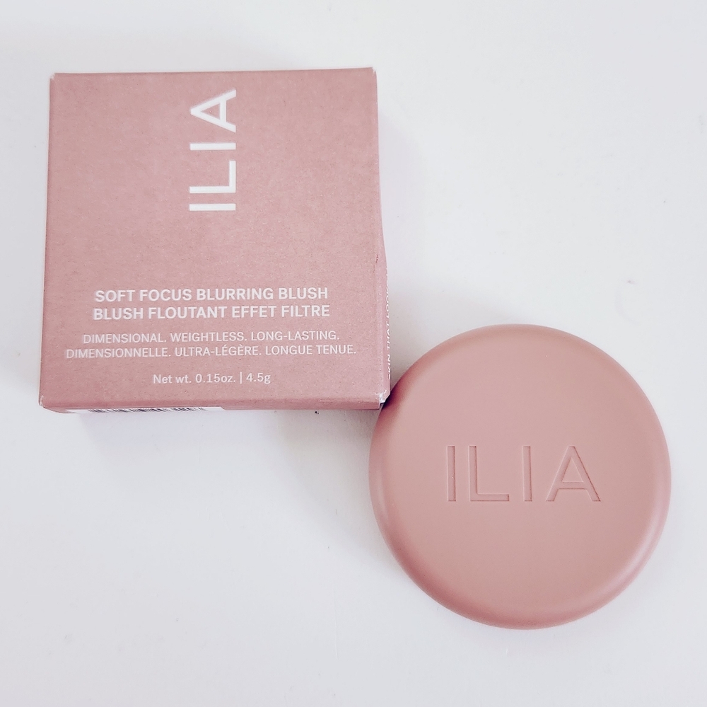 ILIA Soft Focus Blurring Blush Pulse - Picture 2 of 16